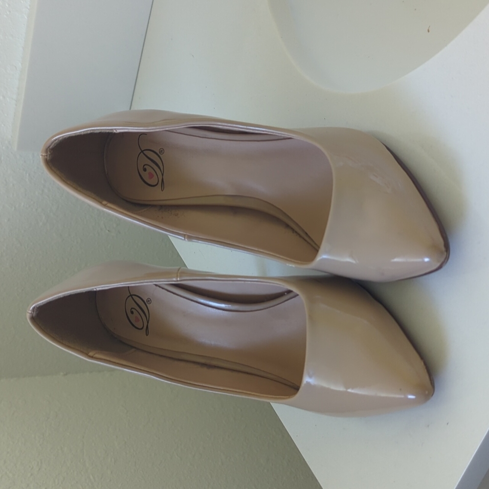 Delicious brand, Nude colored, patent leather, stilettos, size 5.5.